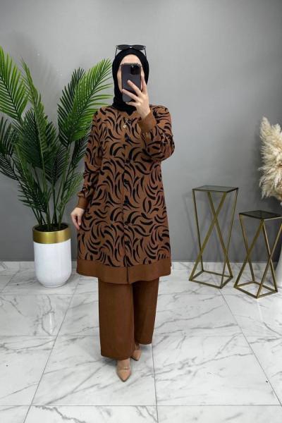 Düğmeli Takım Taba