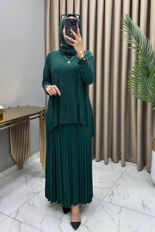 Mayda Etekli Takım Zümrüt