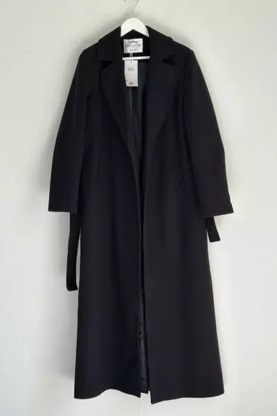 Astarlı Kaşe Kaban Siyah