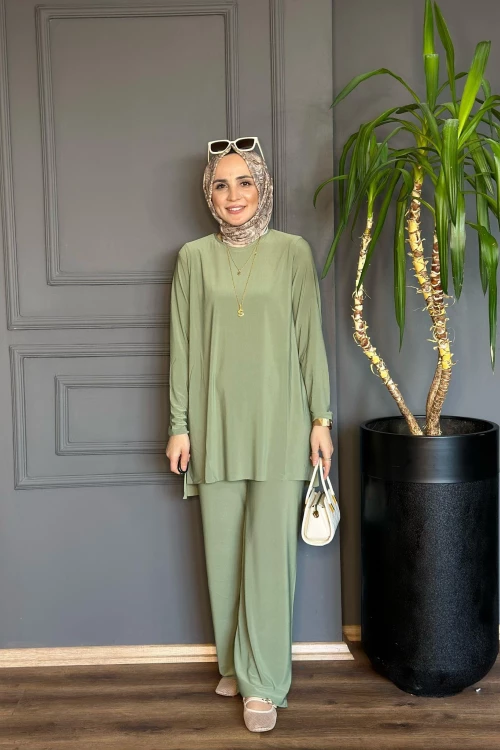 İkra Sandy Takım- Fıstık Yeşili